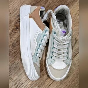 Stylish Women's Sneakers in White Tan Violet